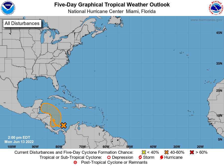 quinnannette's tweet photo. El Centro Nacional de Huracanes acaba de marcar un area amplia de condiciones inestables al SW del
Caribe, asociado a una vaguada superficial de baja presión.
Posible desarrollo lento y una depresión tropical podría formar a fin de semana si el sistema permanece sobre el agua https://t.co/wN1lTCwKlM