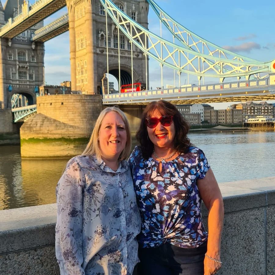 FrancesOfficial's tweet photo. Spent the last day of my 50s with this crazy lot. #60tomorrow๐ฑ #London #Gin #friends #gettingOldLol #Lifeofreilly
@ClaireNaylor78 @marisa_deborah https://t.co/Dk6aFh1UID
