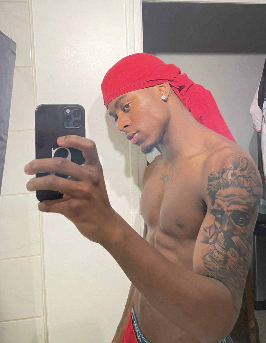 🫵🏾🥹