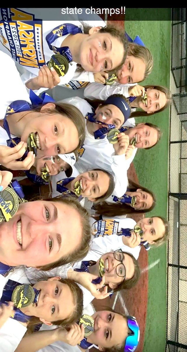 HCSAthDept's tweet photo. ICYMI ...
We know you didn't miss this news, but it's worth saying again: Our D-H Eagles are Class D state softball champs! See more pics from the title run on our Facebook page!
#LGDH #DHNation #StateChamps2022 #FlyEaglesFly https://t.co/azXvnM90v7