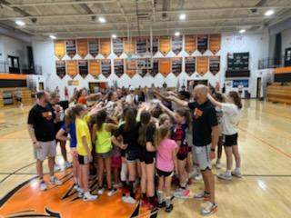 CreekGBB's tweet photo. Great Day #1 of our Youth + Middle School Camps! We are grateful for our high school players stepping up to be role models and coaches! Also, thanks to Alum Lexi Moore speaking at camp today who told her story of hard work, determination, and being a great teammate! Thanks Lexi https://t.co/n38ytWdQqz