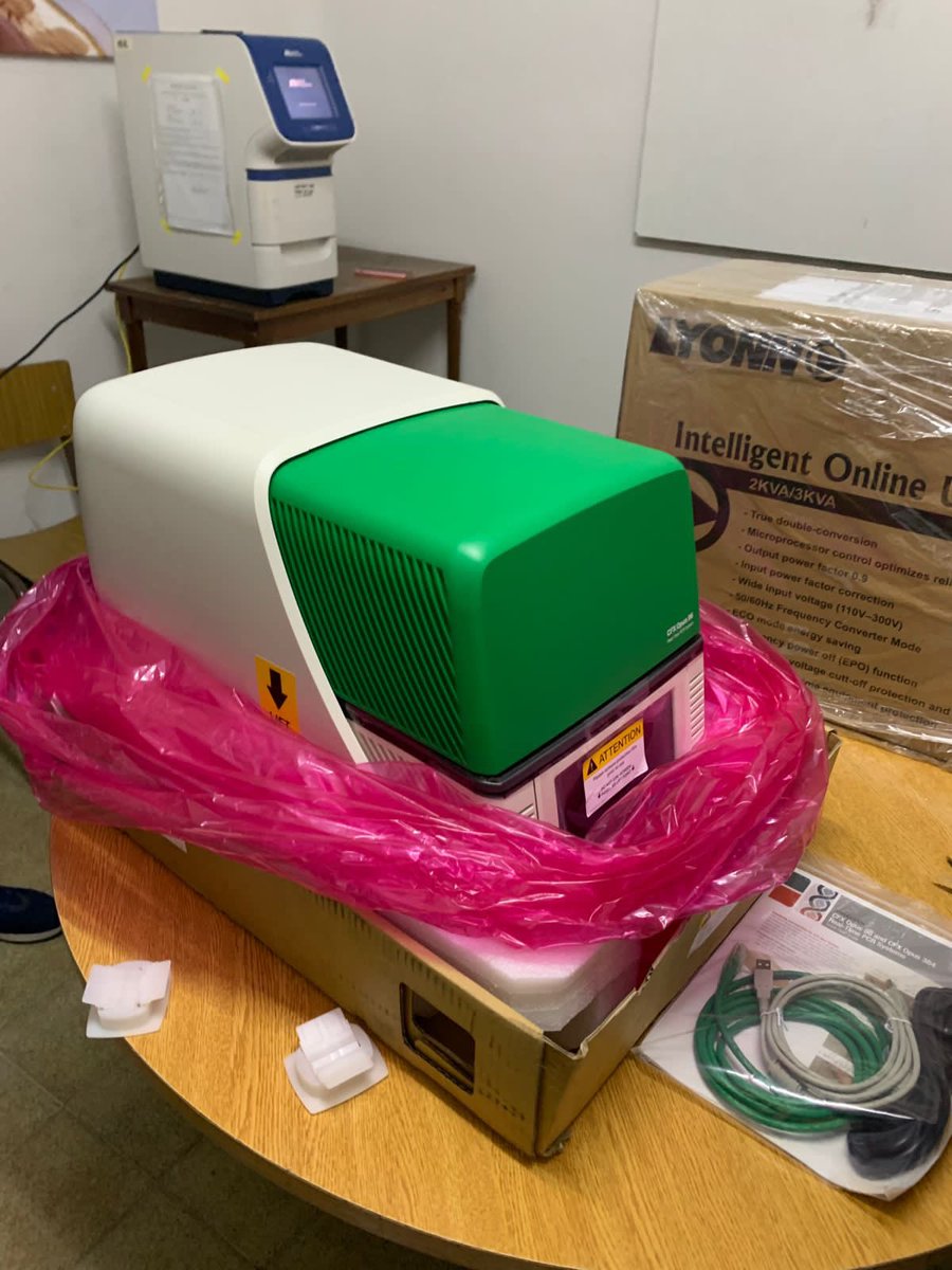 TcruziIBR's tweet image. Last week opened our new CFX Opus 96 @BioRadLifeSci and installed it at @fbioyfunr @IBR_CONICET @UNRoficial. Thanks to our funding source @FillingV 🙌 We are so exited to get started!! #qPCR #ThermalShift #RealTimePCR @Juli_Cricco @vikyalonso85 @ArayaElvio