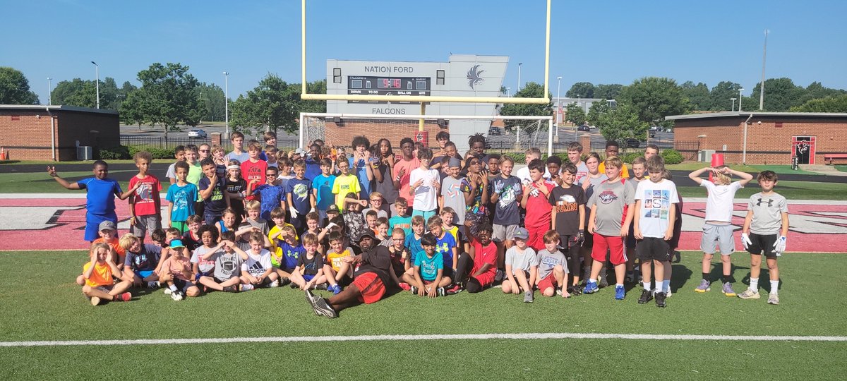 NafoFalconsFB's tweet photo. Great first day of Future Falcon camp this morning!!! 100 kids out there working hard and having fun!! Can’t wait to see all the young Falcons again tomorrow morning! #OneNation #FalconFast https://t.co/hRlYgi2cPM