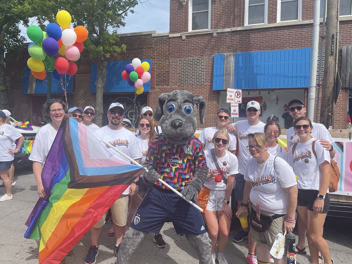 compassminerals's tweet photo. Check out our #OverlandPark employees celebrating #Pride! They walked with @SportingKC in the #KCPrideFest parade and hosted a booth. #EveryoneMatters #ClearlyEssential #EssentialAndEqual https://t.co/LTZHsdRA4H