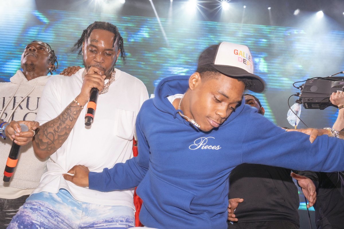 okayplayer's tweet photo. Summer Jam 2022 was another one for the books that saw plenty of our favorite artists make a mark on the big stage.

We rounded up the top five moments from this year’s showing that left us thrilled from start to finish. https://t.co/FTRHudbAsY

✍🏾: @ChasingKia 
📸: Anthony Cosme https://t.co/uzaYy7rvqV