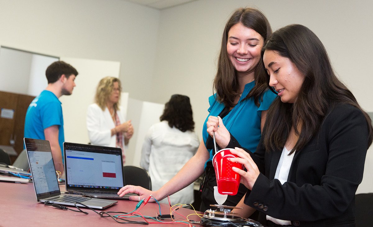 LMU Alumni Association tweet media