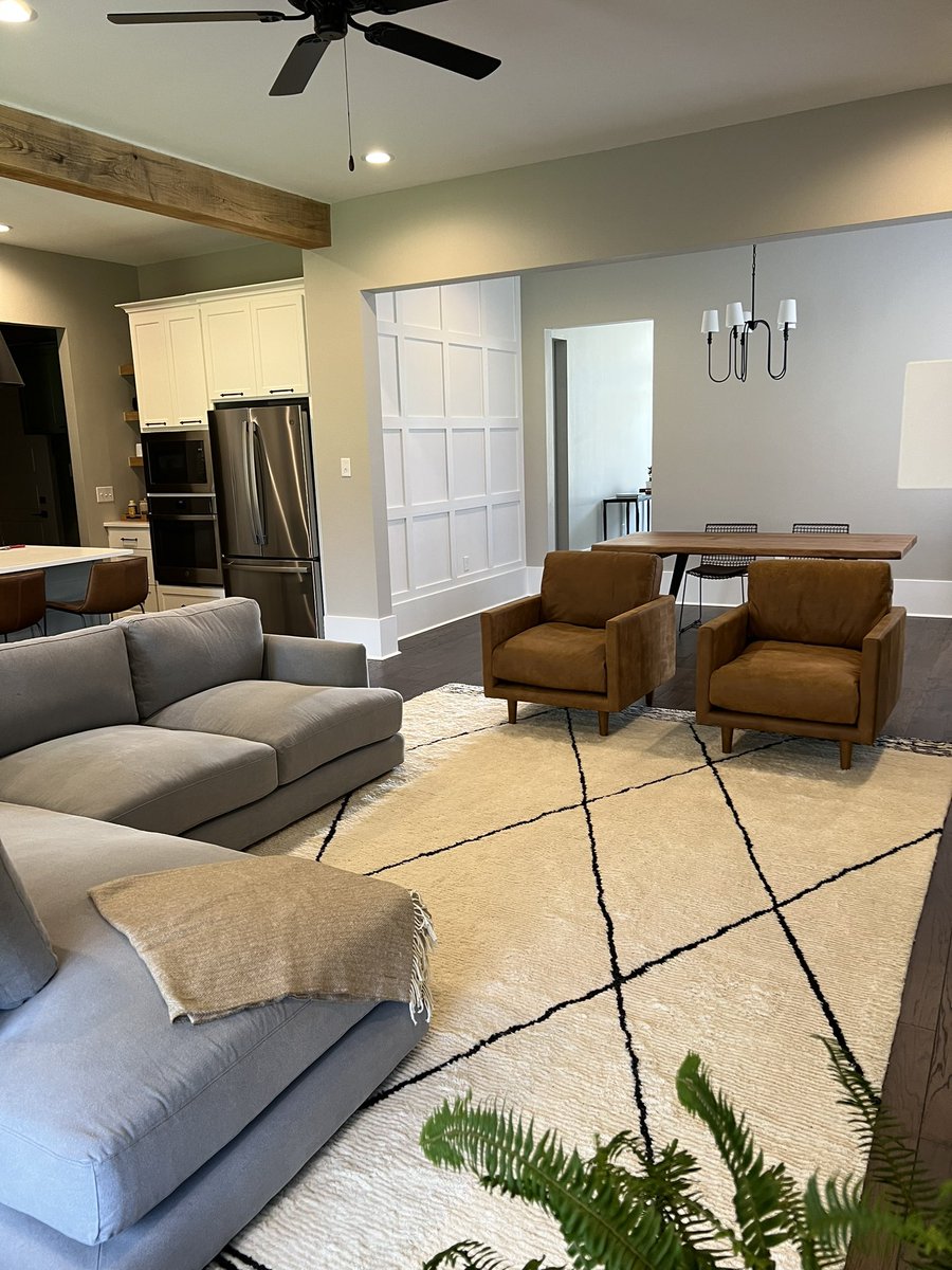 coreybearb's tweet photo. Comfortable leather chairs from Article!! #ourArticle https://t.co/zqbhiUV1M1