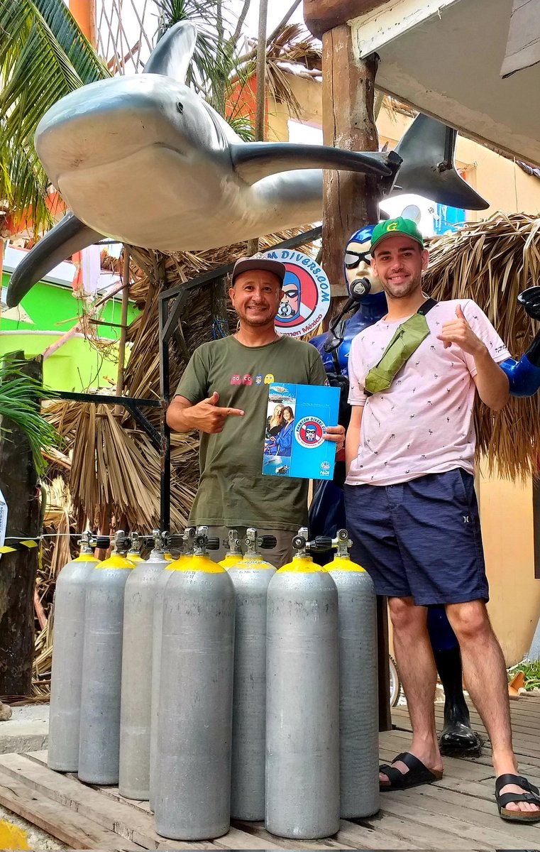 phantomdivers's tweet photo. Congratulations @lionelkrupka ! New Open Water Diver! #divefun #divesafe #divephantom 
#buceo #playadelcarmenmexico #mexico #lovelife #diving #phantomdivers #QuintanaRooMéxico https://t.co/uAbfAcL7wj