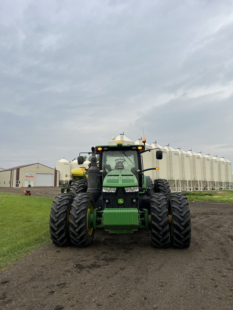 Please be patient , and exercise caution around farm equipment on our roads this time of year. Second time this year we’ve narrowly avoided an accident. 

Let’s all get home safe to our families, and loved ones #FarmSafety