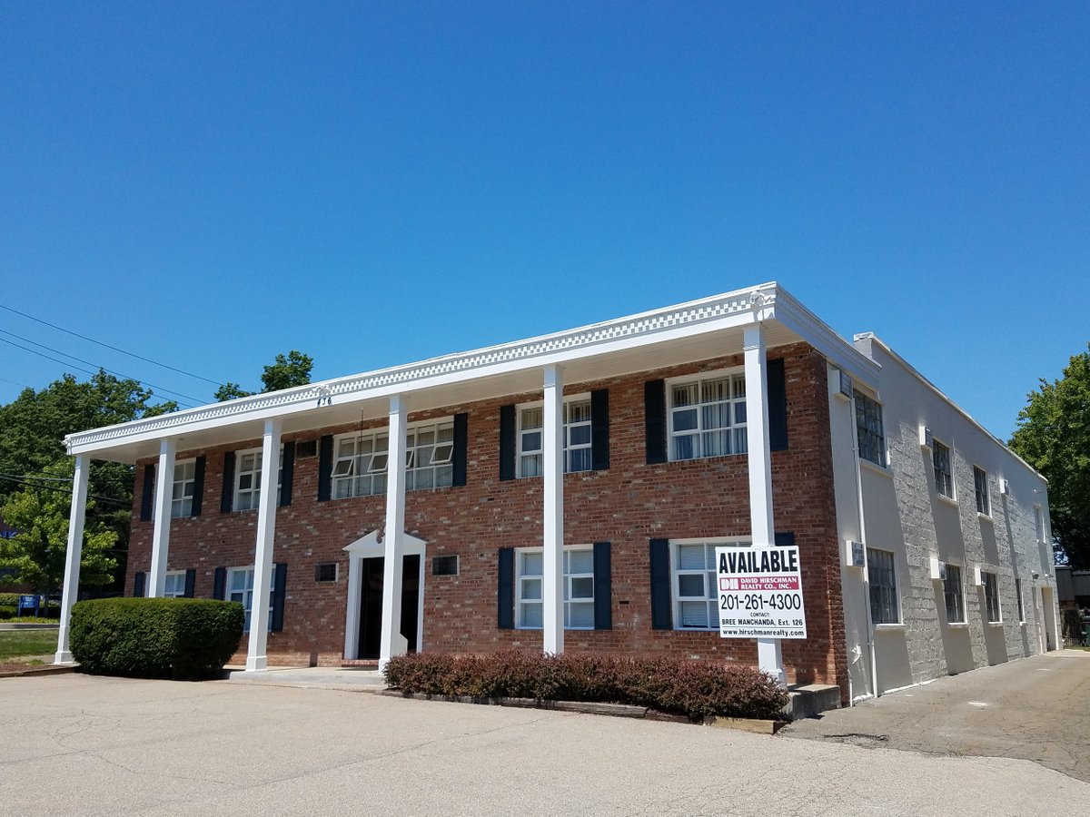Equity3RE's tweet photo. #Available for #MedicalLease or #OfficeLease in #Emerson
#Parking on-site
#Occupancy can be immediate

#commercialrealestate #njleasing #brokers 

https://t.co/4vx91Foshs https://t.co/ZLg6FMXZgu