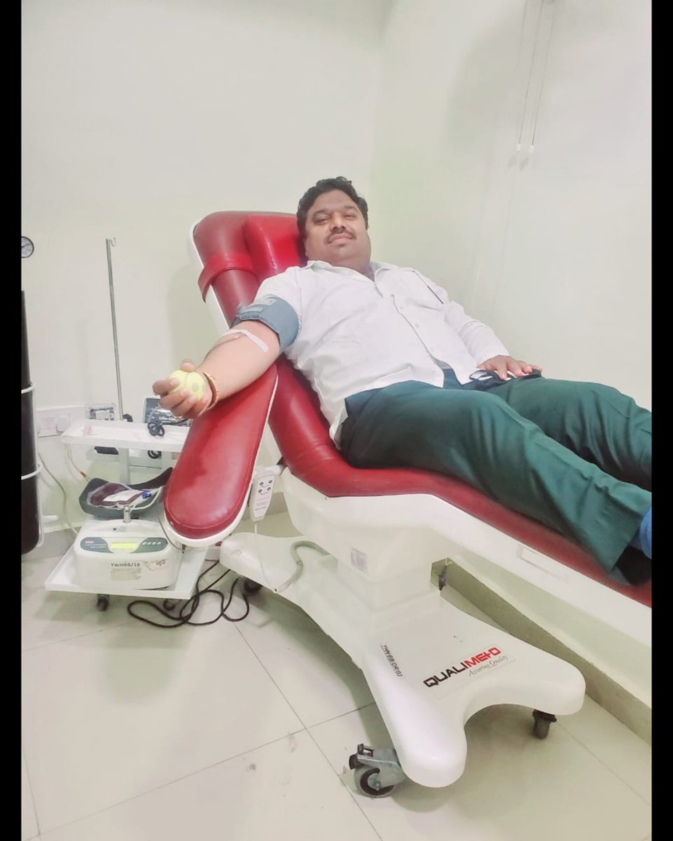 Subhasbhati7100's tweet photo. Word blood donor day रक्तदान महादान रक्तदान कर किसी के जीवन में खुशियां लाएं https://t.co/qUsWsTTS4U