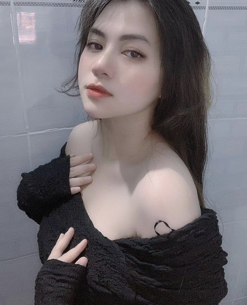 Meomun1411's tweet photo. Hẹn tối ăn tối cùg anh sợ lại bên người khác 🤣🤣🤣 https://t.co/t3FMRPlp93
