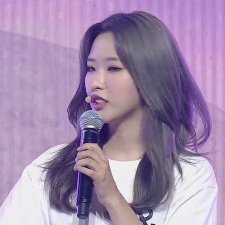 vernhye's tweet photo. 🎤 https://t.co/TpoIKuZ2nF