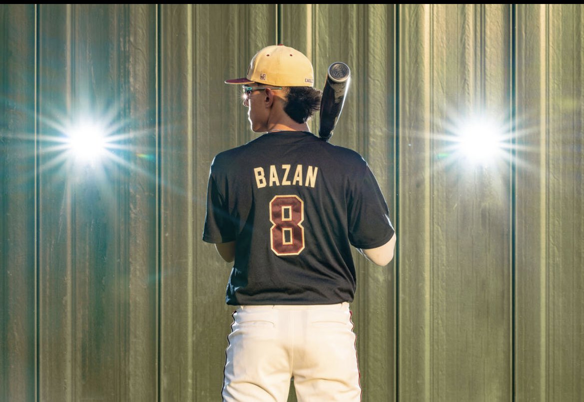 aaronbazan8's tweet image. COMMITTED TO @SoMtnBaseball
Thank you to God, my Family, Friends and coaches who’ve helped me and supported along the way. Go Cougars! @Gillum13 @EddieBazan3 @AHSGoldenEagles @mattreed2122 @Fchavezeptimes @Prep1USA @Prep1Recruits @LBKBaseballAcad