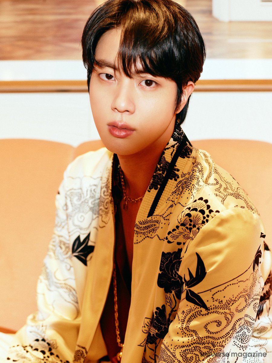 UniversBTS_'s tweet photo. 📍 Jin falando sobre “fazer as coisas quando você sente vontade de fazê-las”

🐹: Pode não fazer sentido para outras pessoas, mas é tão importante fazer as coisas quando você sente vontade de fazê-las. Você tem que fazer o que tem que fazer quando se trata de trabalho, + https://t.co/KihESfMHXF