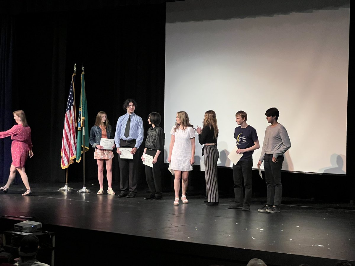 Enumclaw High School Senior Class Awards night!
#sotalented #ehsproud!