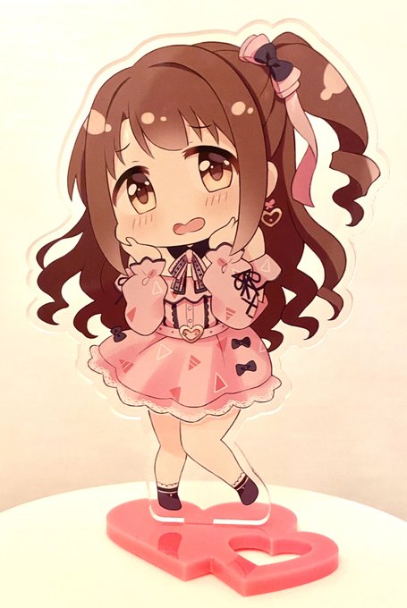 ラビュ卯月のアクスタ、メロンさんで予約開始しました!(https://t.co/pF5AhUPYAu) 