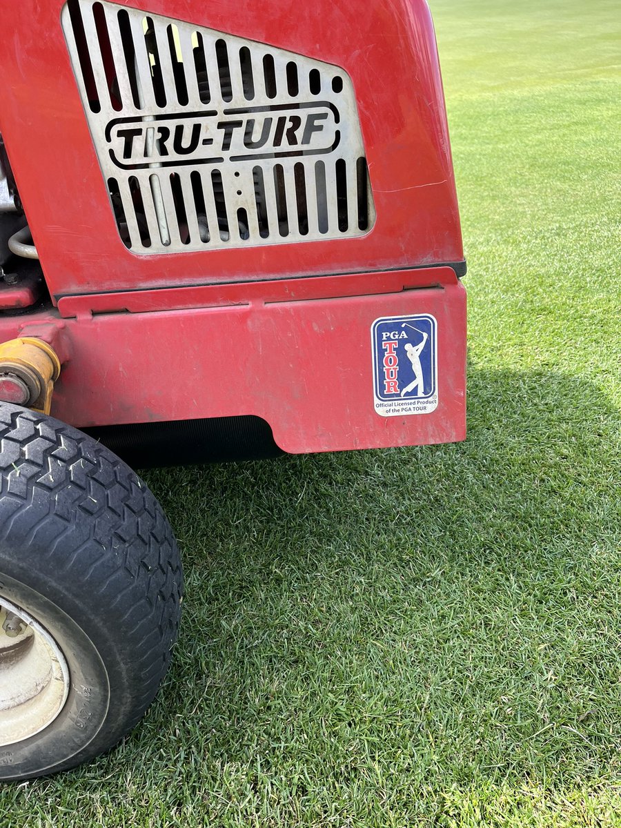 LukeTurner1980's tweet photo. Any chance @Tru_Turf @LIVGolfInv we can source a LIV Golf sticker to upgrade our roller🤪 #LIVGolf #CenturionClub #Golf https://t.co/LHo1CcO0Te