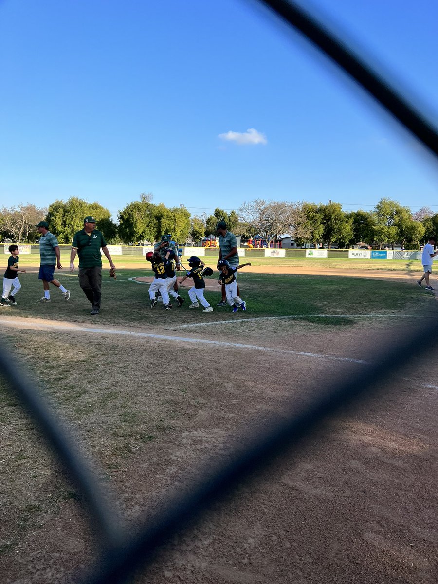 ASRayburn's tweet photo. We made it to another round! It’s been fun watching their teamwork, growth, excitement, and dance moves! #LBLL #ChampionsofChampions #OnlytimeImanAsFan https://t.co/Zb5DpuA633