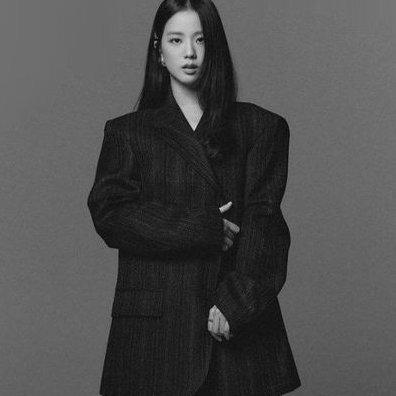 jisoogaIIery's tweet photo. 6 years ago, u were introduced to the public as the third member of BLACKPINK. a hardworking artist who showed leadership, passion, dedication, kindness &amp; love to your fans. thank u for always inspiring and being with us, i love u so much♡

SIX YEARS WITH JISOO
#IdolJISOO6thYear https://t.co/rXi5UU1EbA