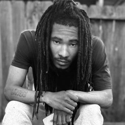EmakLge's tweet photo. #NewProfilePic https://t.co/X2A6XOX4b2