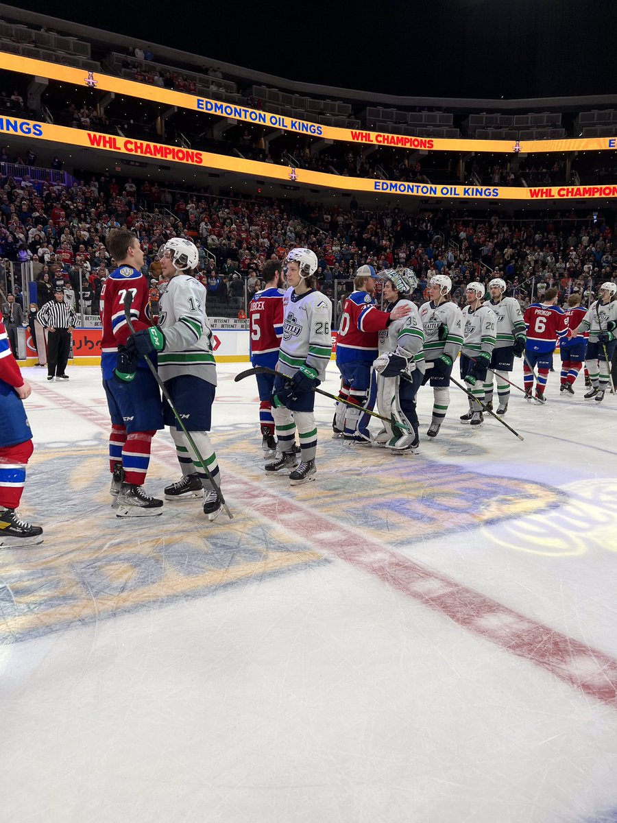 Congratulations <a href="/EdmOilKings/">Edmonton Oil Kings</a> on a hard fought series 🤝 Best of luck in the Memorial Cup.