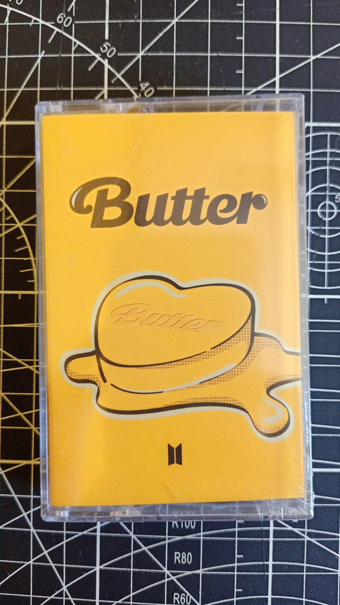 _TheHopeMart's tweet photo. 💫 ANNIVERSARY SALE 💫

[ WTS • LFB • HELP RT ] 

Butter Cassette
— 150PHP 
— onhand and ready to ship 
— PAYO 
— reply 'mine' to claim ! 

#THMOnhands https://t.co/MumcLvHI2r