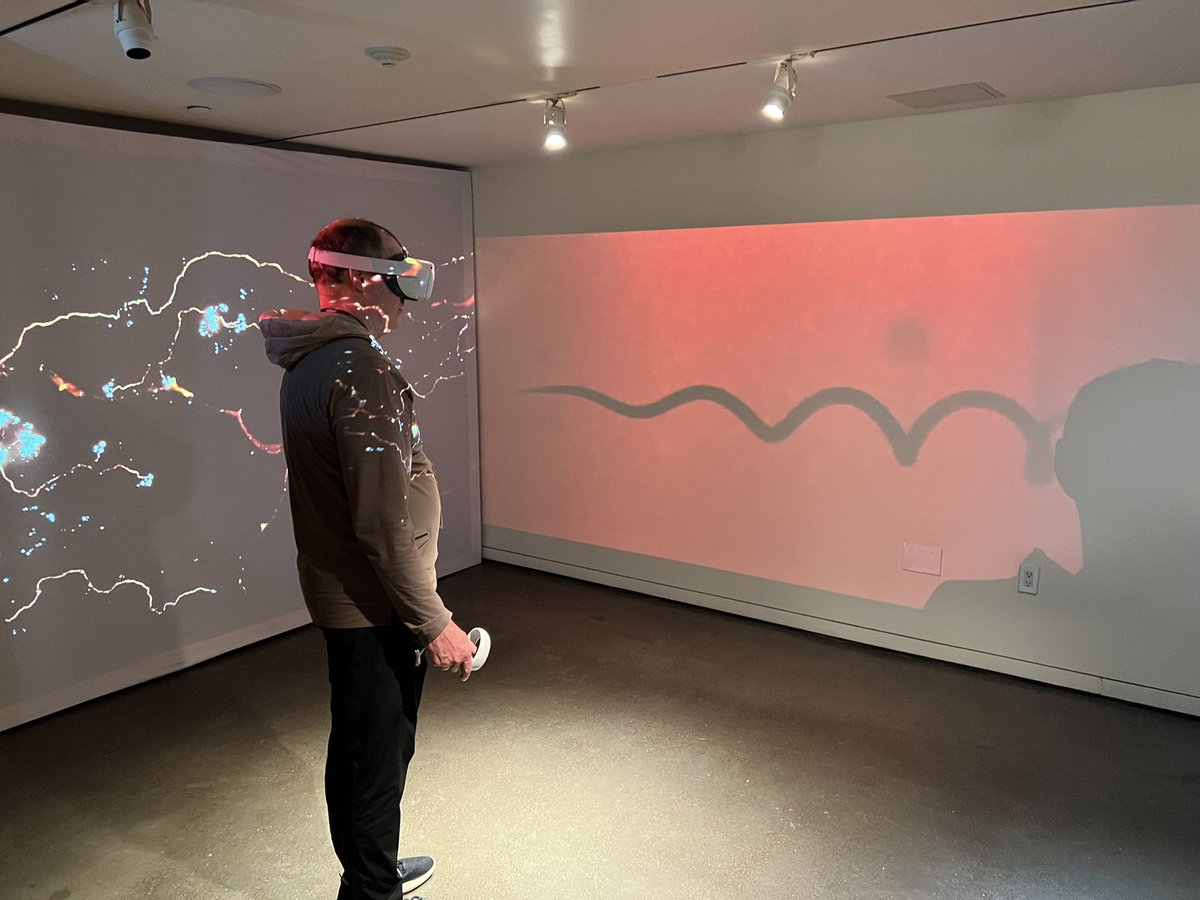 PaperCraneGames's tweet photo. #Tribeca2022 was filled with great experiences in the Immersive showcase. Overall a great NYC trip, perfect weather and good people. https://t.co/idVViOCmho