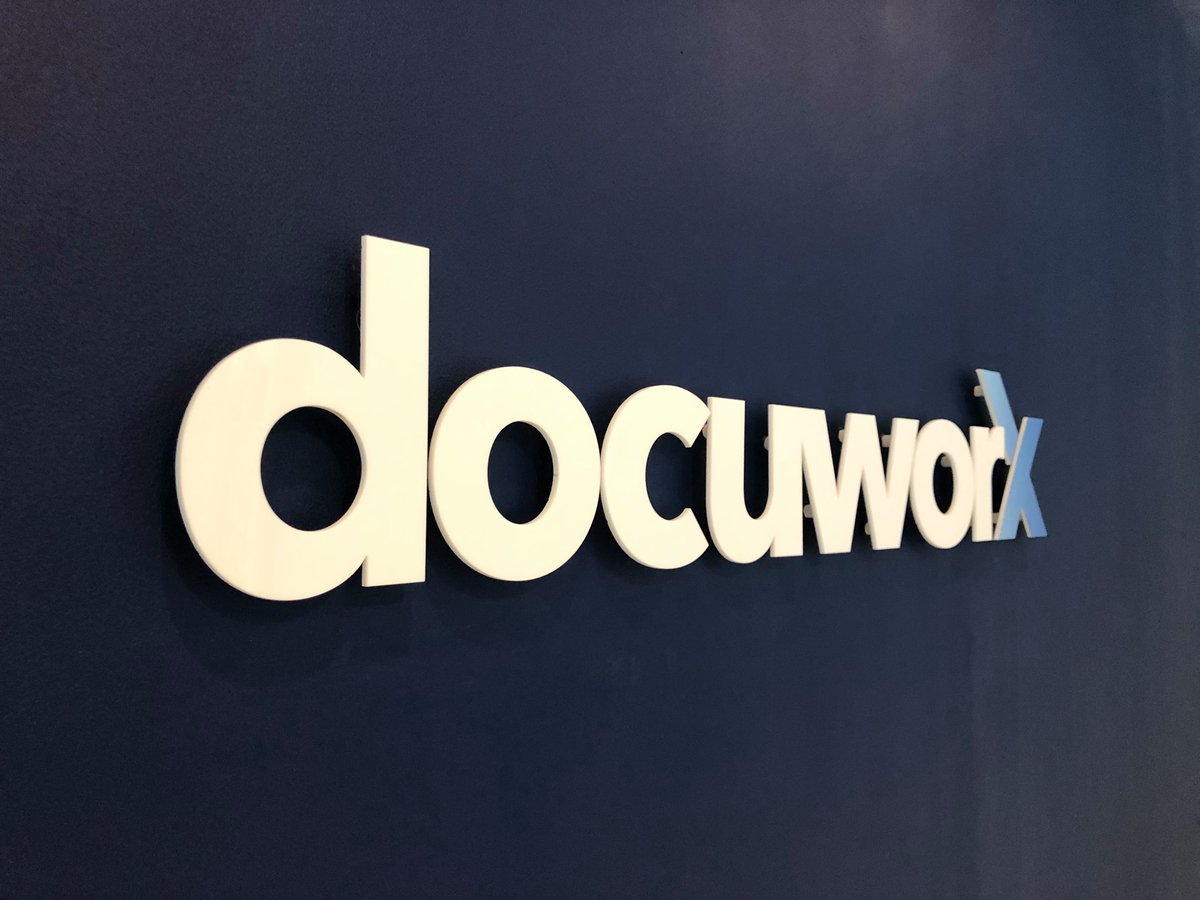 RedEarthDesigns's tweet photo. NEW SIGNAGE INSTALLATION One of our good clients Docuworx was looking for a way to make their reception area pop, so we designed and installed an offset acrylic logo and a little bit of window frosting to push their entry over the edge. #happycustomer #signage #documentmanagment https://t.co/HQbqyF20O7