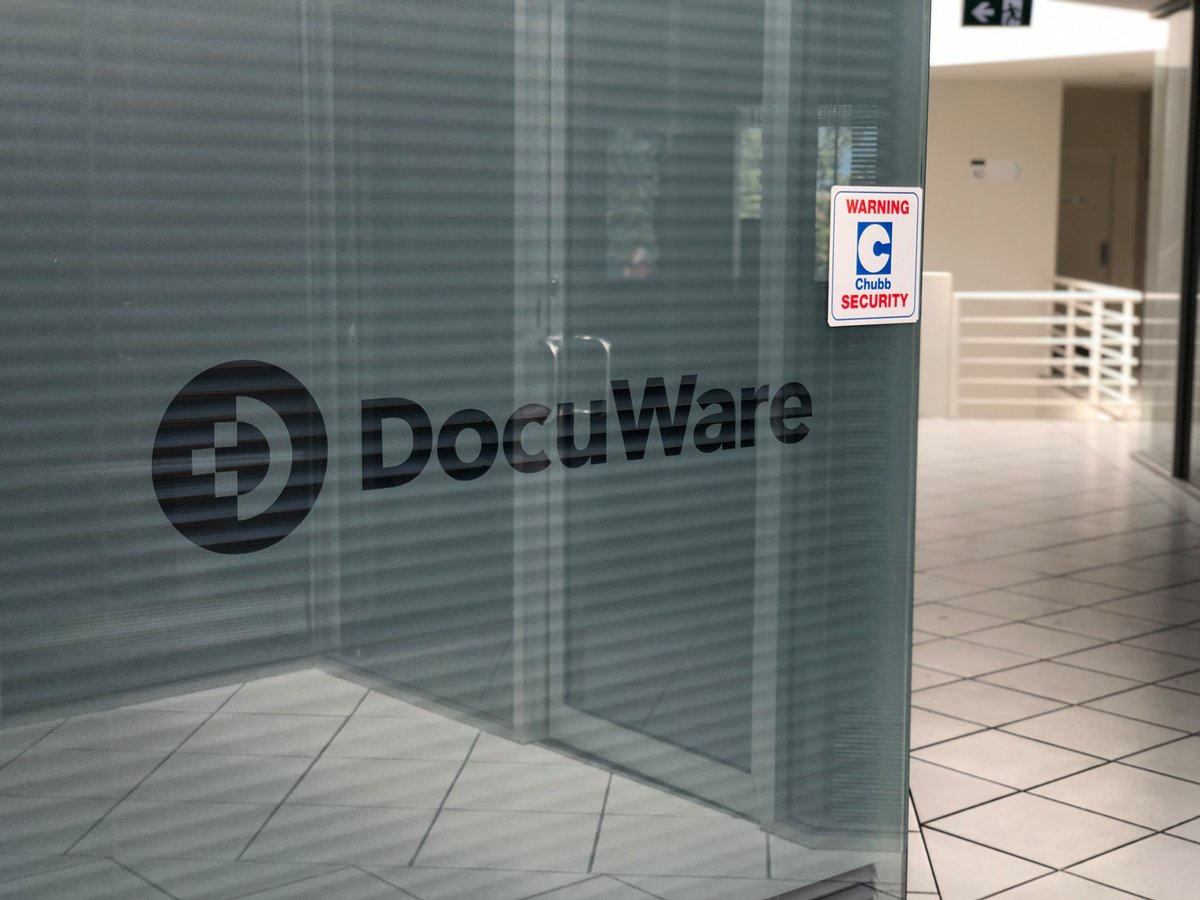 RedEarthDesigns's tweet photo. NEW SIGNAGE INSTALLATION One of our good clients Docuworx was looking for a way to make their reception area pop, so we designed and installed an offset acrylic logo and a little bit of window frosting to push their entry over the edge. #happycustomer #signage #documentmanagment https://t.co/HQbqyF20O7