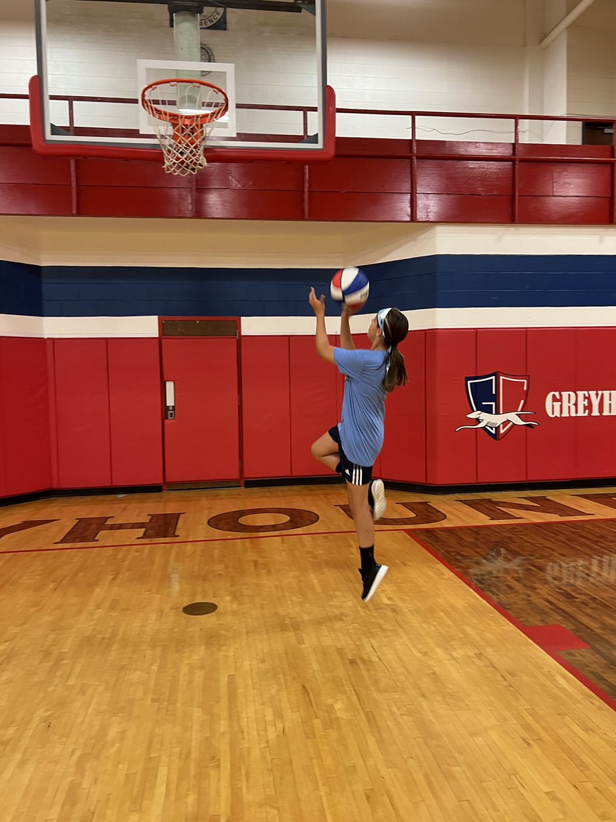 LadyHoundsHoops's tweet photo. Today was our FIRST day of the Lady Hounds basketball camp ‘22❗️Over 100 campers registered &amp; lots of fun already had!👏 Can’t wait for the rest of the week, lets gooooo 🐾 https://t.co/mSaQSMjf04