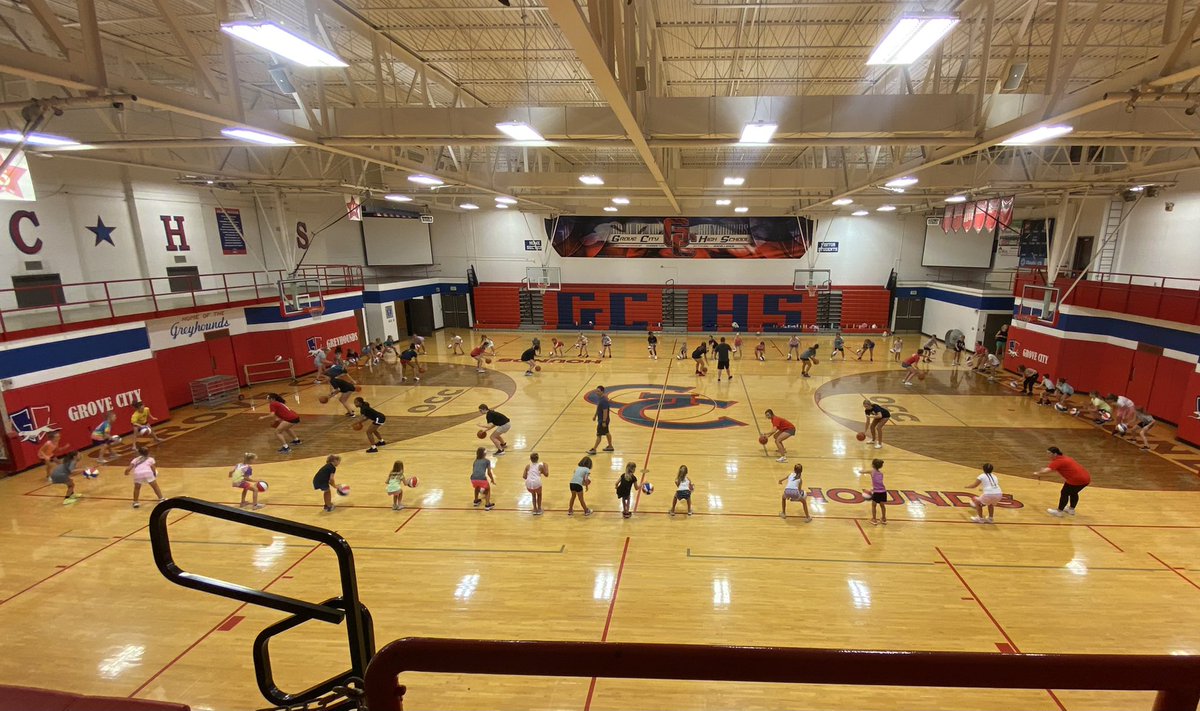LadyHoundsHoops's tweet photo. Today was our FIRST day of the Lady Hounds basketball camp ‘22❗️Over 100 campers registered &amp; lots of fun already had!👏 Can’t wait for the rest of the week, lets gooooo 🐾 https://t.co/mSaQSMjf04