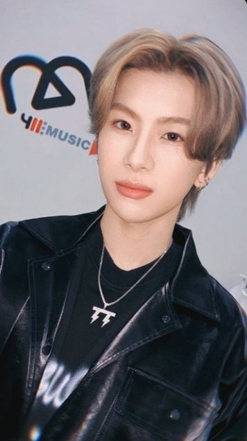 มอนิ่งน้าทุกโคนน ขอให้วันนี้เป็นวันดีและขอให้ทุกๆคนมีความสุขนะคะ 
ตั้งใจเรียน ตั้งใจทำงานน้าาา จุ๊บๆๆๆ😘
.
ที่สำคัญอย่าลืมไปโหวตให้น้องแทนนะคะ🥰

#TYTAN #411ent #411music
