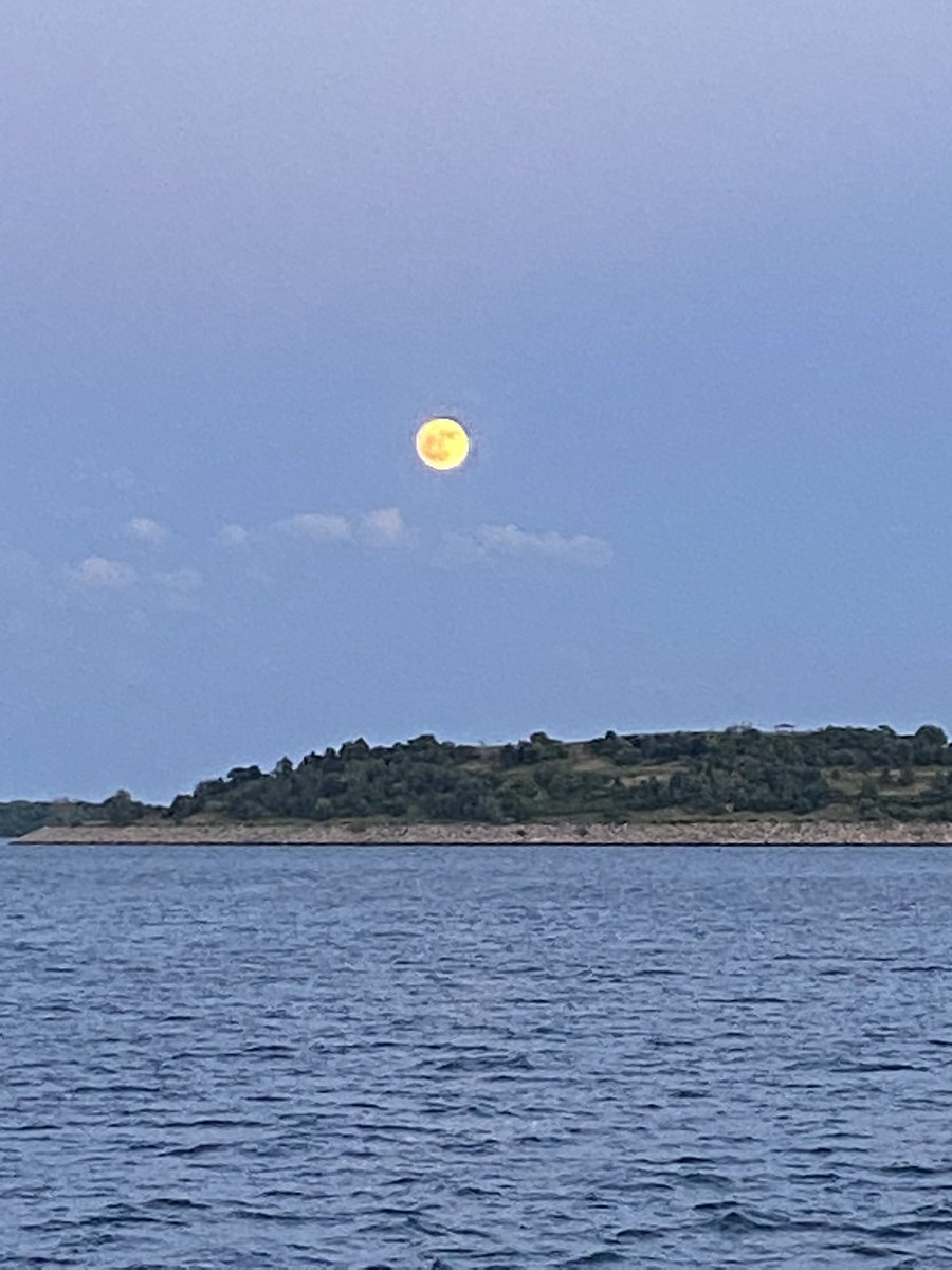 Beautiful full moon shines on our 8th grade cruise. #tenneyrocks