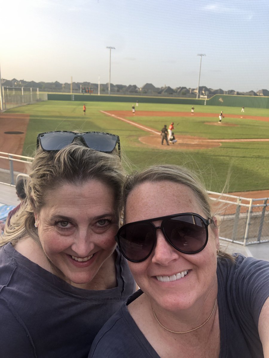 cafarace's tweet photo. Baseball is better with best friends! #jwesummer https://t.co/Fw6mYhbB6c