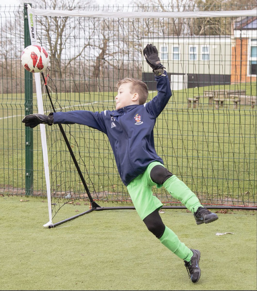 FootballCampsUK's tweet photo. YEAR 3 GOALKEEPER NEEDED!
‘@BrentwoodTownFC 
Blues Academy’

…to join one of our Academy teams This current year 3 position is a sponsored place, so no season fees! 

Our GK’s also receive 1-2-1 Goalkeeping coaching from one of our pro coaches!

Contact 07977135799
#squadbooster https://t.co/oghbKwUuTq