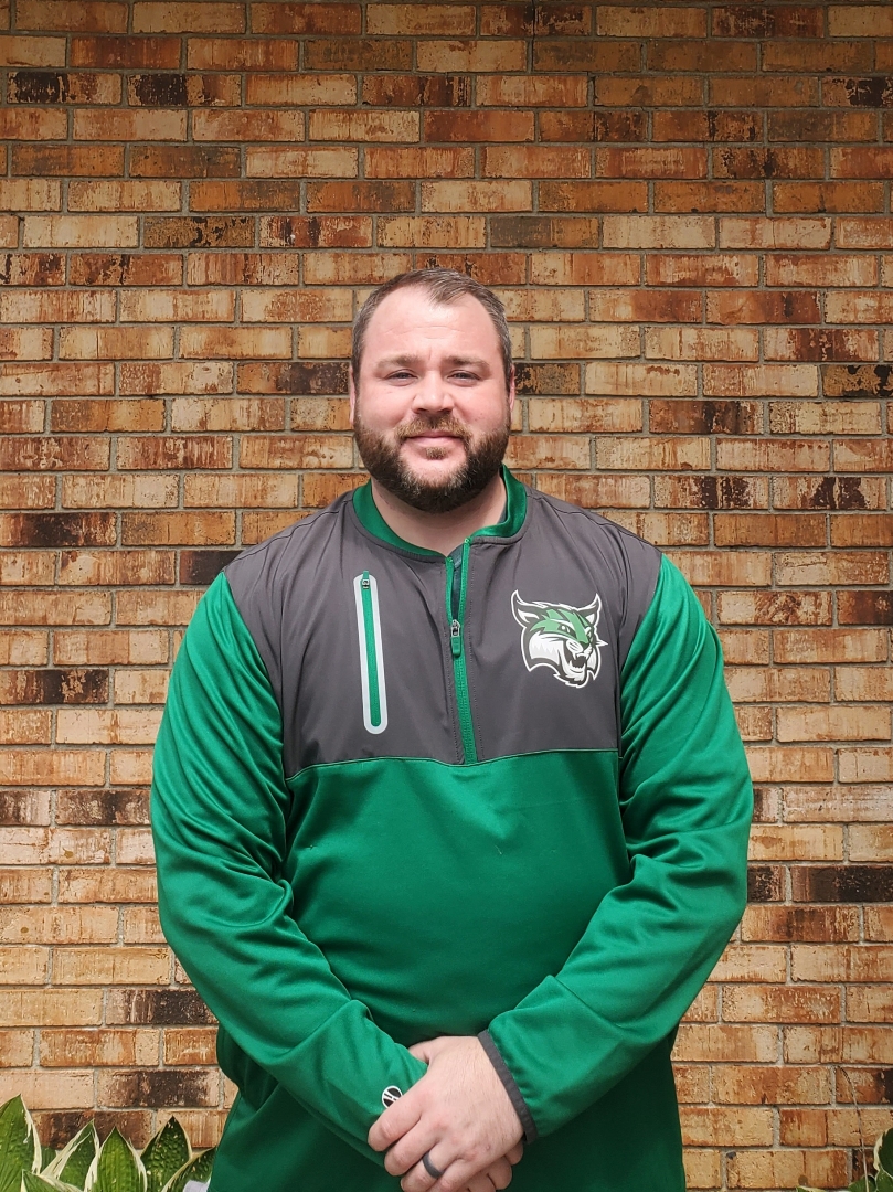 paulboggssports's tweet photo. J.D. King is the new head coach of @GreenBobcatsBBK. @PDTSports_ now has his photo towards completion of hiring story for future edition. @JacobSmithPDT @SL_GHS @FurnanceBobcats @GreenCoachKnapp @Williams69Mark @sportsturtle11 https://t.co/e1IGJdJ02B
