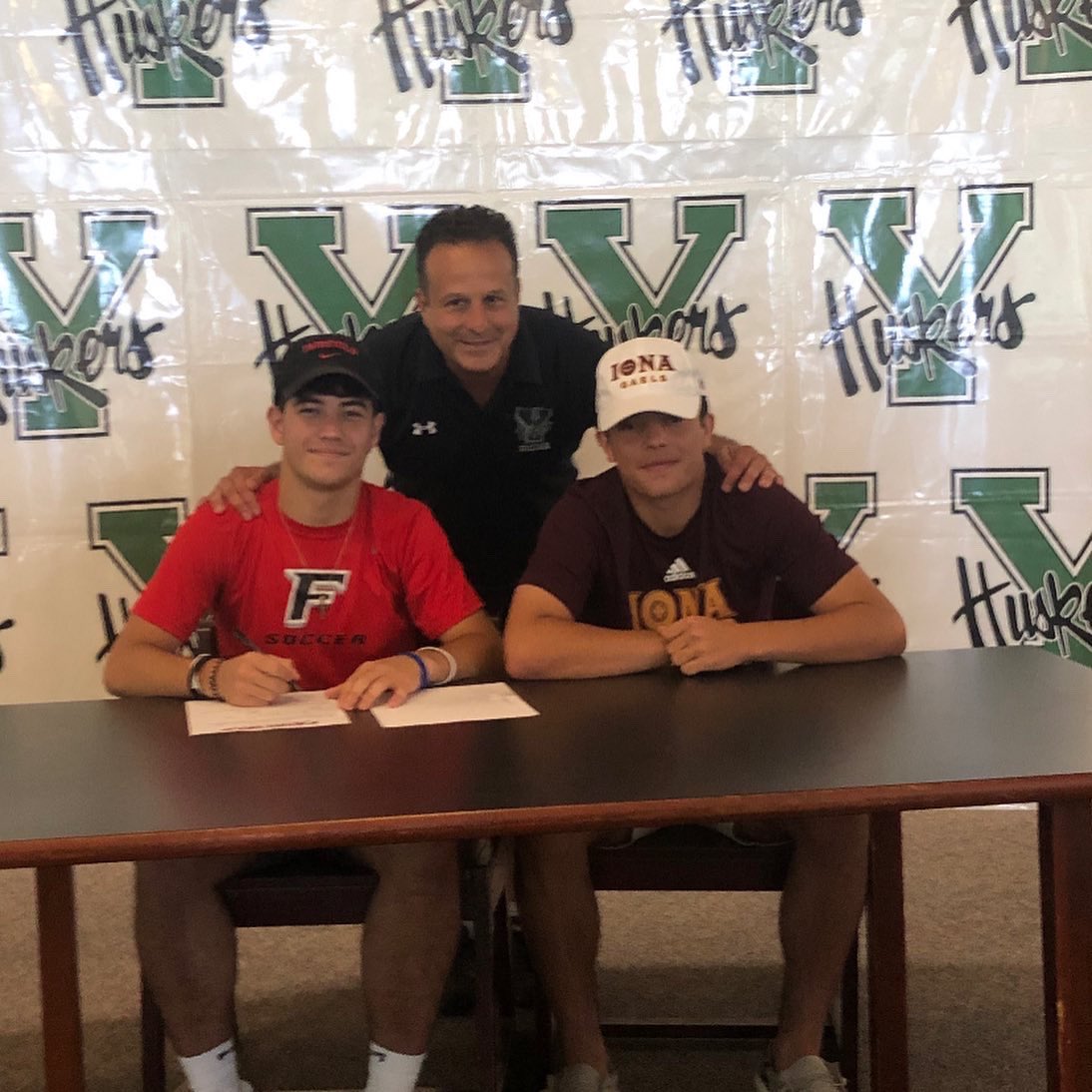 popovic_george's tweet photo. Thank you @YHSDeGennaro @YCSD_Athletics @RonHattar for hosting signing day.  Can’t thank you enough for everything you’ve done for me.  Shoutout to @petertinaj and @AnthonyGuglie19 on their signing as well.   Thank you Yorktown❤️ @ytownfut @IonaMSOC https://t.co/eAyGiTwUlU