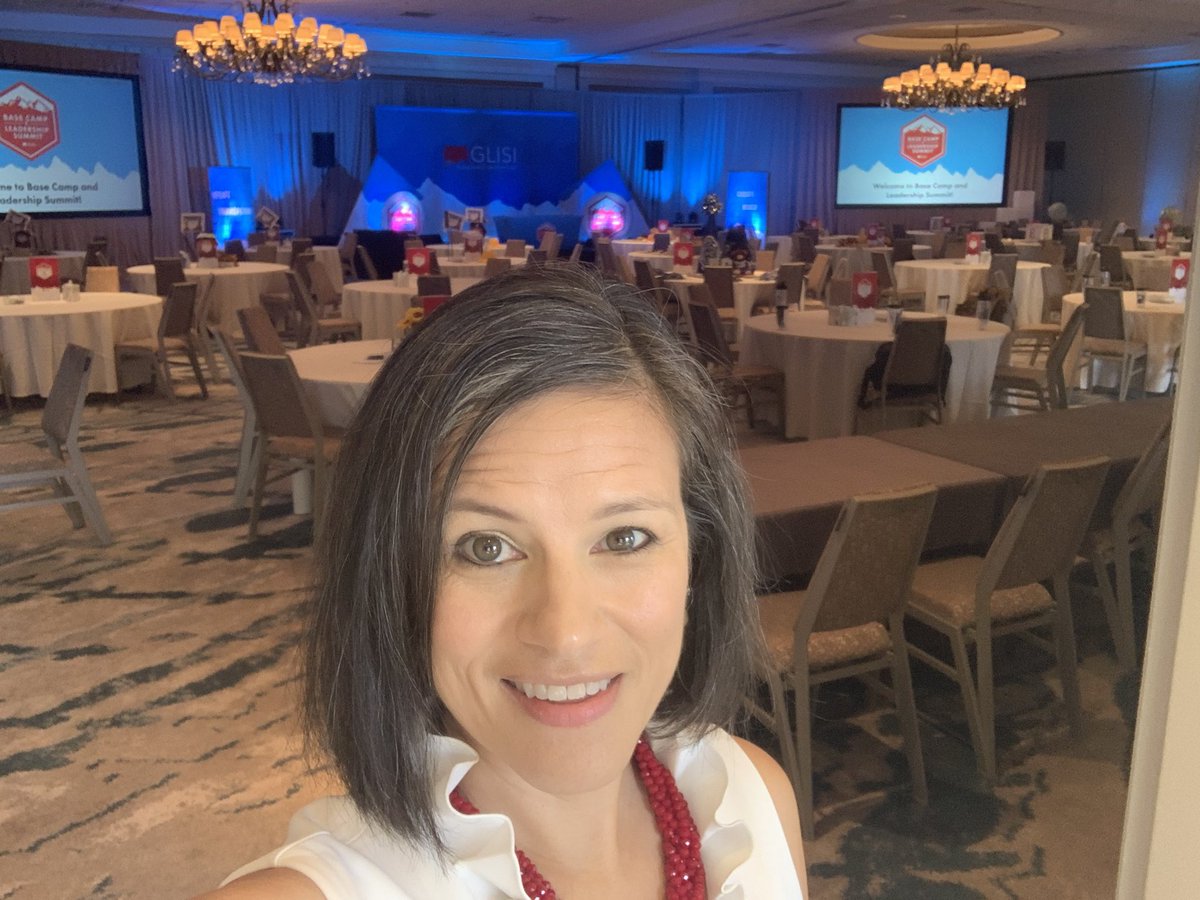 hazlebussey's tweet photo. Everyday people started on an extraordinary journey today. What a blessing to live my why with my talented, inspirational, joyful, problem solving @GLISI team of servant leaders to #UpliftTransformCreateBuild at #SBCLS64 https://t.co/NkSLkObV26