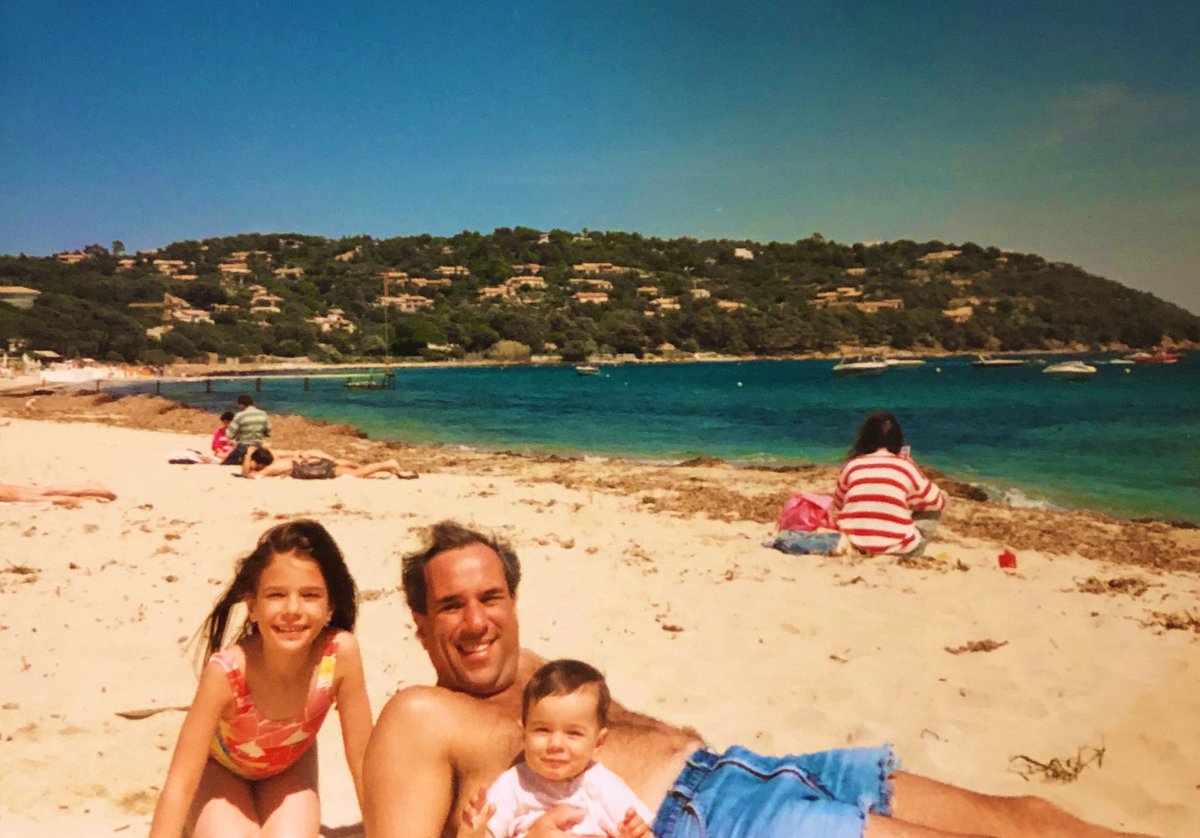jenbonder's tweet photo. My dad loved to say he had two mama’s-girls and a mama’s-boy, but that’s not exactly true. A year is a long time and no time at all ❤️ https://t.co/gZvfHW4SJH