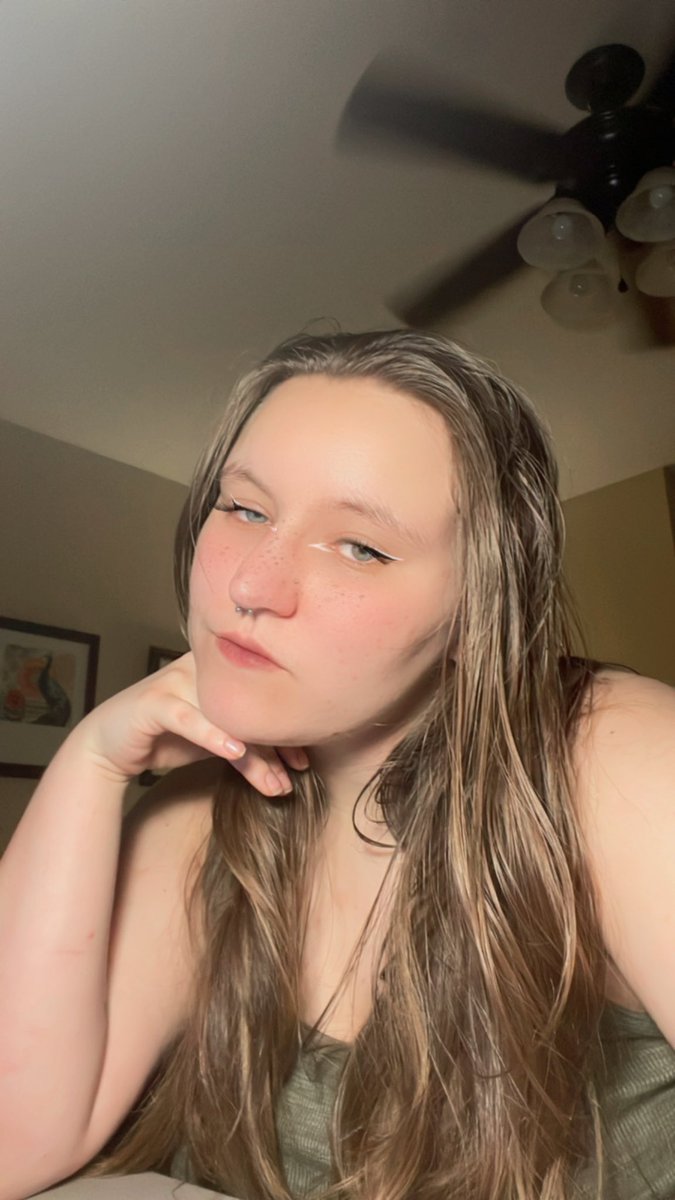 goddessevaa's tweet photo. I’ve got a big purchase I want to make pigs. Whoever approaches correctly will have the honor of being drained for the cost of my new headphones 

findom findomme humanatm sissy sissies cuck femdom cashslave paysub sellingfeet footfetish mistress blackmail humiliation whalesub https://t.co/Qfk5DI4lwd