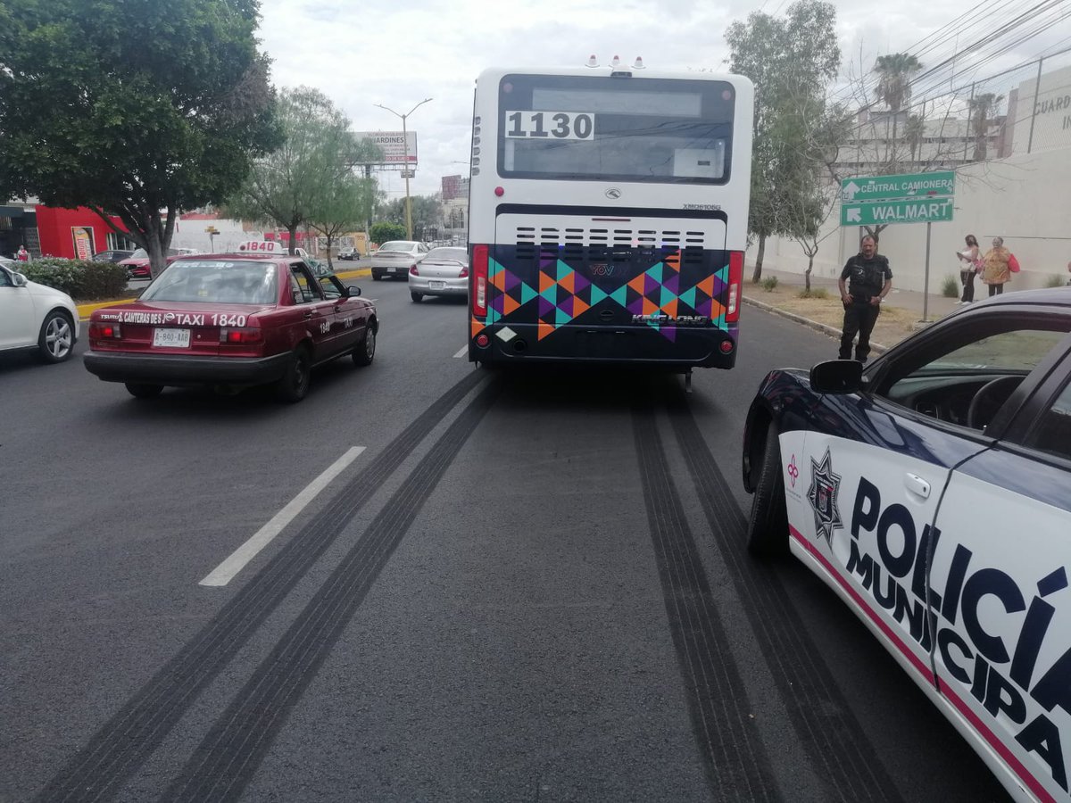 El_Clarinete's tweet image. Sexagenaria resulta lesionada tras caer de un camión de YoVoy #Cafre   bit.ly/3HswNs0