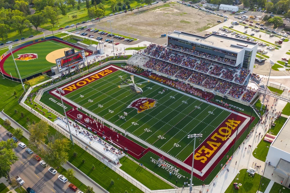 After an awesome camp I am thankful to have earned an offer from <a href="/NSUWolves_FB/">Northern State Football🐺 🏈</a> thank you <a href="/NSUCoachSchmidt/">Mike Schmidt</a> and <a href="/jakeiery42/">Jake Iery</a>