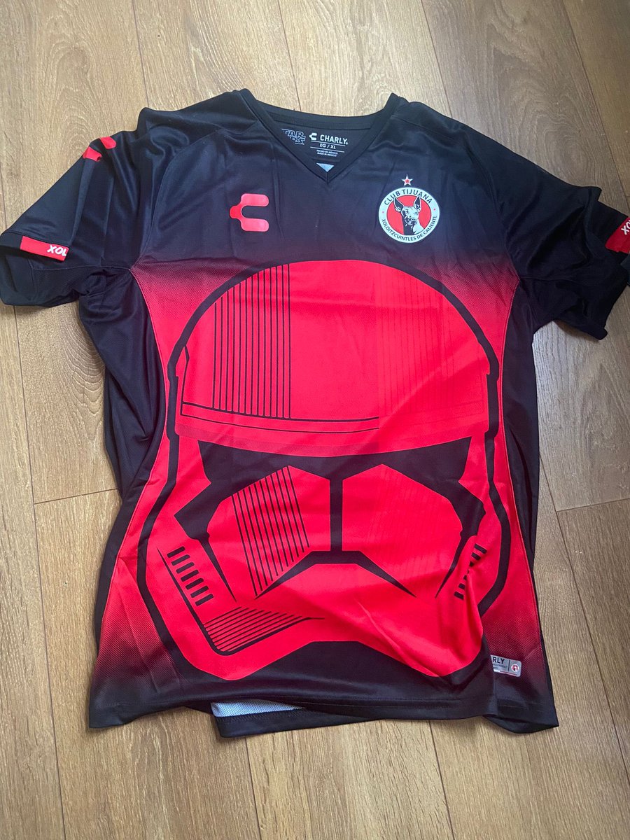 Strategic_FC's tweet photo. Still buzzing with the new shirt though, so at least that’s good

Cheers again @JRyderGaming and @secretshirtco 

#Tijuana #StarWars https://t.co/uFY7bz5hEj