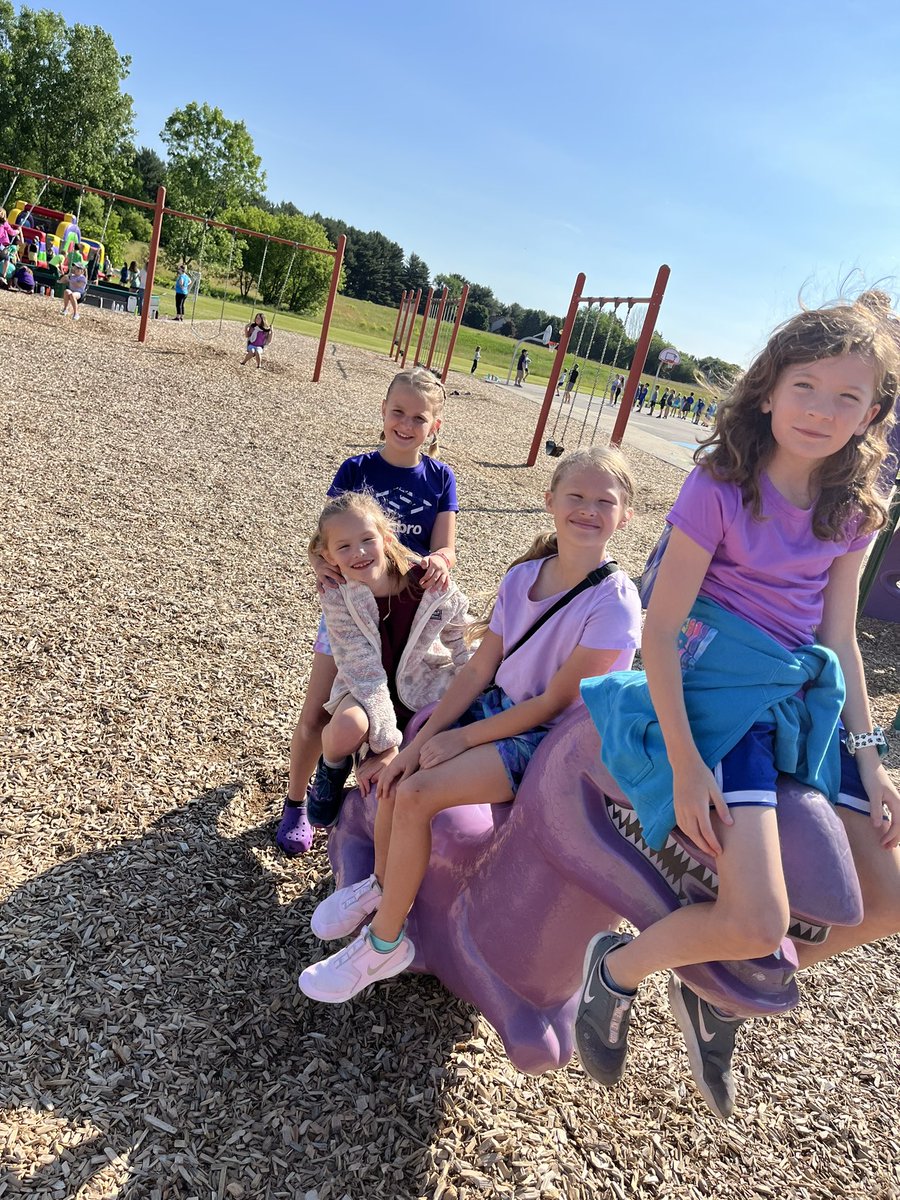 MsBinder19's tweet photo. We had so much fun at our field day today! Thank you to all of the parent volunteers! @SLCSBrummer @BNC_PTO https://t.co/U2Na7fVPw7