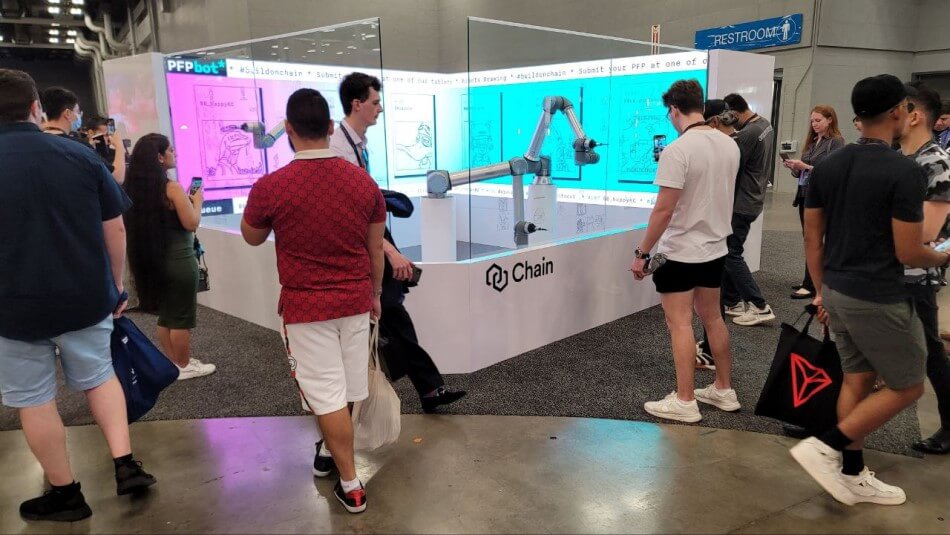 HostingJournal's tweet image. Chain, a blockchain technologies company founded in 2014, has announced that Chain Cloud, its latest cloud blockchain infrastructure offering, is now available in beta for developers all around the world.  #blockchain #ChainmCloud #cloudblockchain

hostingjournalist.com/cloud-blockcha…