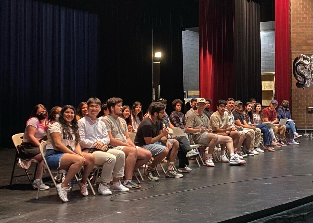 CurieHS's tweet photo. IB alumni pep talk
#curieIB https://t.co/O3UZovQSxC