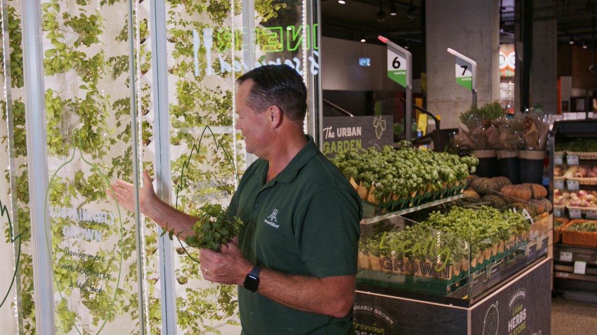 Pinpointcareers's tweet photo. Woolworths Supermarkets, the fresh food people, are really living up to their name with a new addition to one of their Sydney Metro stores.

https://t.co/g4grl6YAbw

.
.
#shoppingcentres #supermarkets #sustainability #property #propertyrecruitment https://t.co/eSpcFJuF4Y