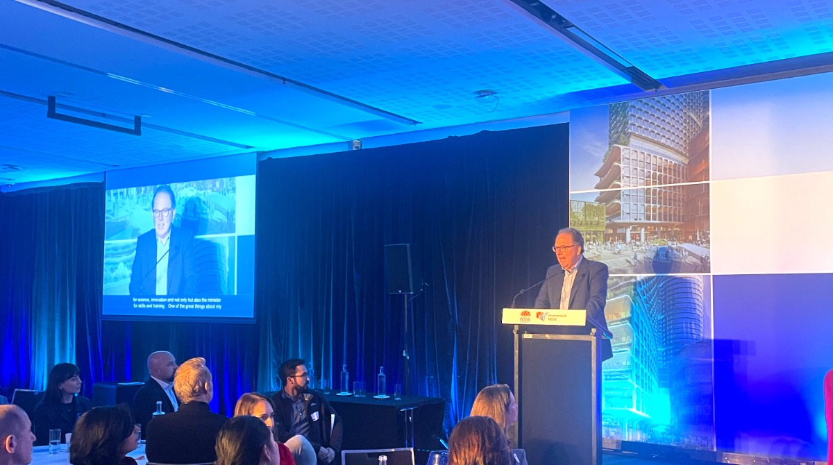 techcentralsyd's tweet photo. Welcoming @AlisterHenskens, Minister for Skills and Training, the Minister for Science, Innovation and Technology to the stage.
#TechCentralSummit https://t.co/fLpcV8CXvB