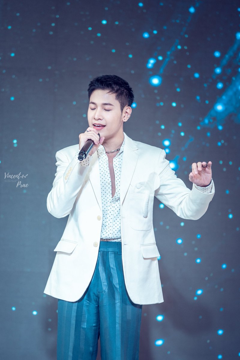 VincentPrae's tweet photo. Lovin' you is the antidote.

#DestinyClinicSingto
#SingtoPrachaya
#สมุนจ้าวป่า https://t.co/0mnq0nz054